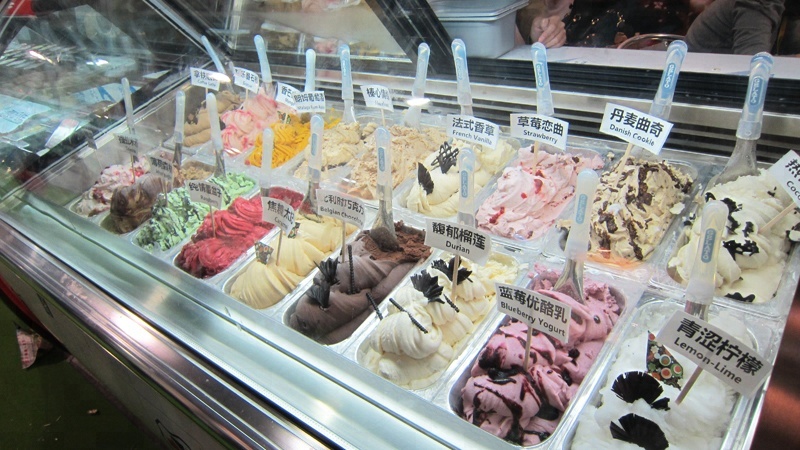 Tủ trưng bày kem 16 khay 1m5 BL-1.5 12 6