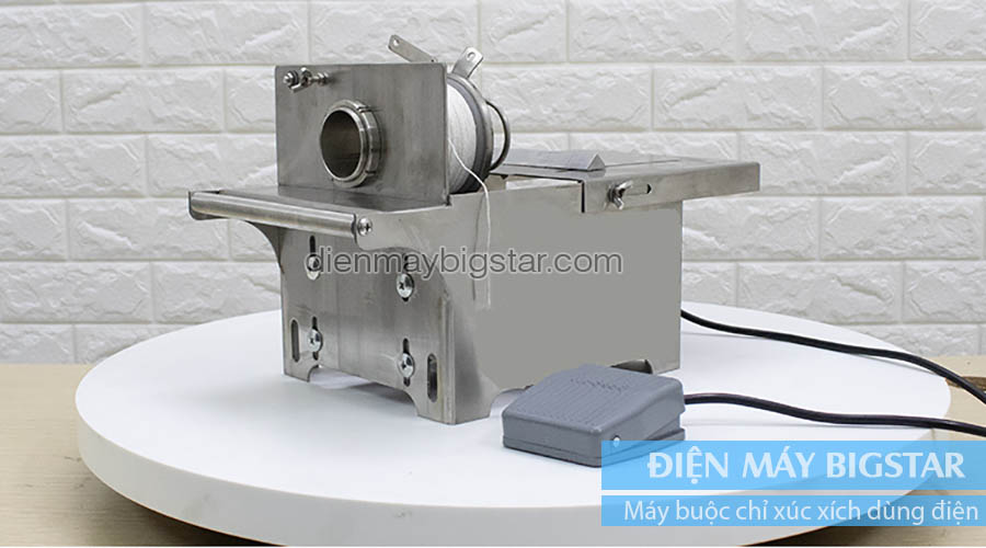 Máy buộc xúc xích lạp xưởng dùng điện
