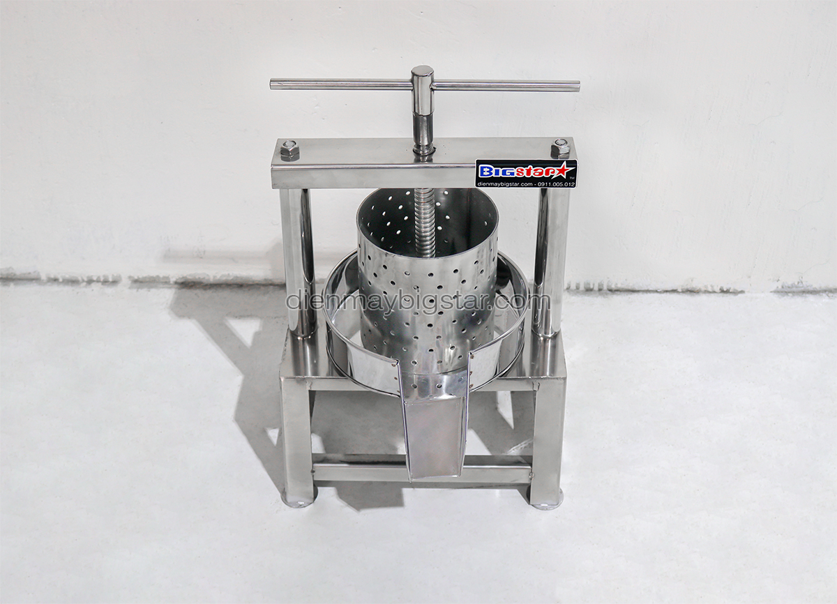 may ep nuoc cot dua mini gia dinh 1.4