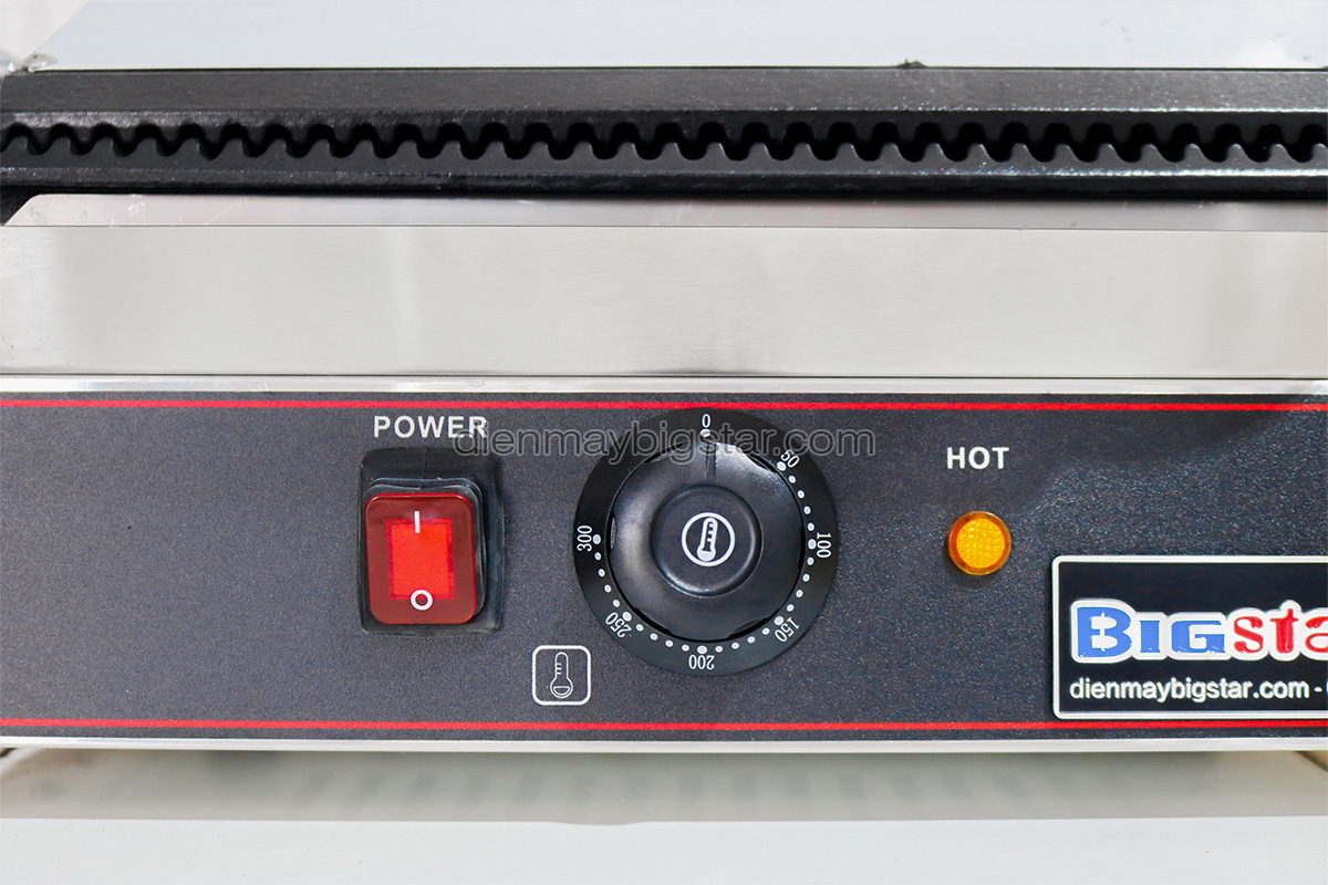 may nuong banh mi don fy811e 5