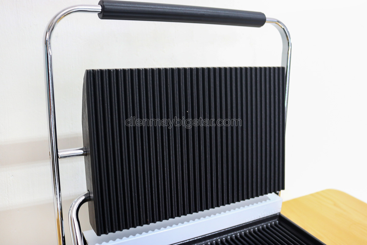 may nuong banh mi don fy811e 7