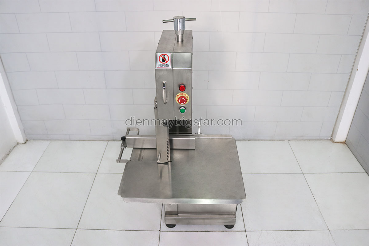 may cua xuong inox YF F300A 1.1