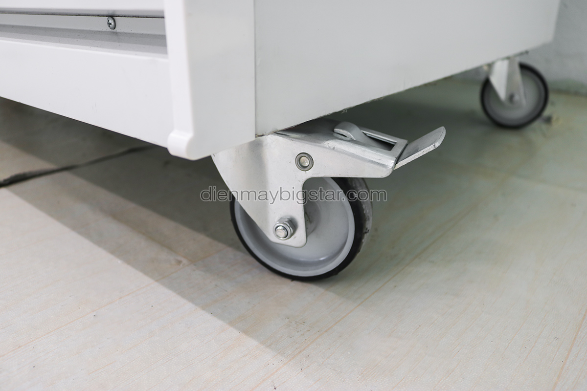 Tủ mát trưng bày Berjaya 2 cánh kính 1m2 2D/DC-SM 19 tu mat trung bay berjaya 2 canh kinh 1m2 2D DC SM 9