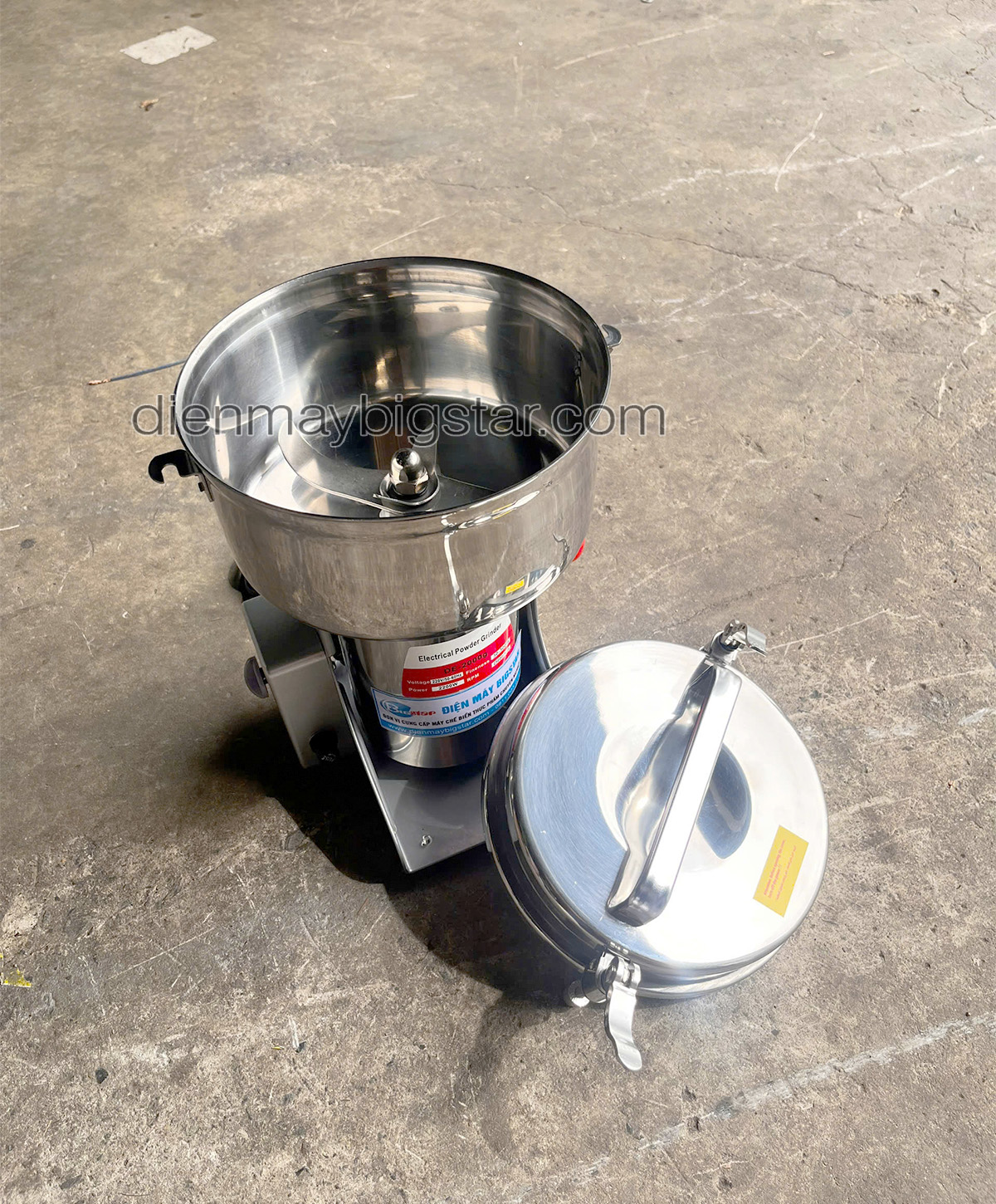 Máy xay bột khô QE-2000 12 may xay bot kh gia dinh QE 2000 1