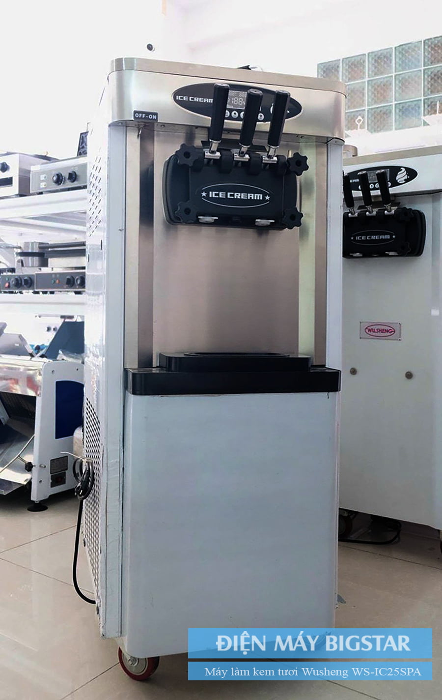 máy làm kem tươi 3 vị