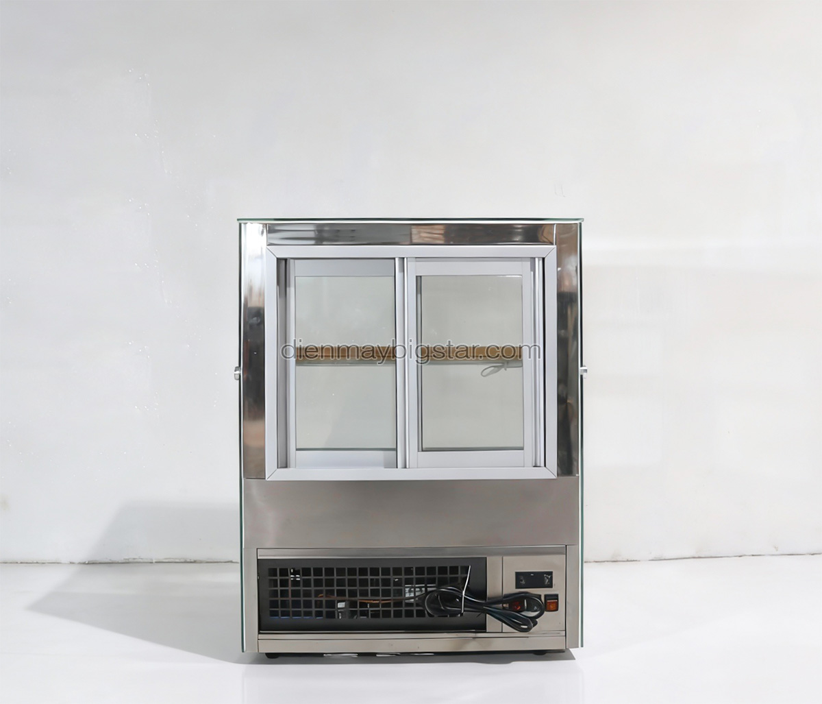 Tủ bánh kem để bàn 700mm 46 Tu banh kem de ban BC 70 700mm 14