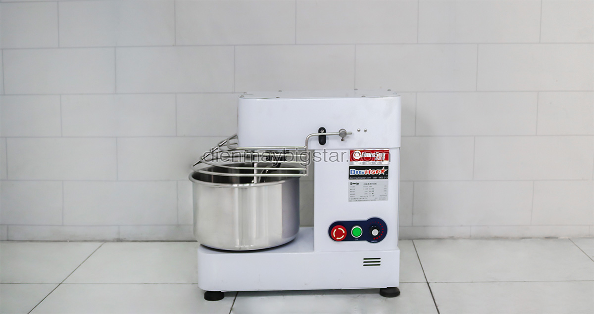 may tron bot cong nghiep 20L HARGSUN 1.3