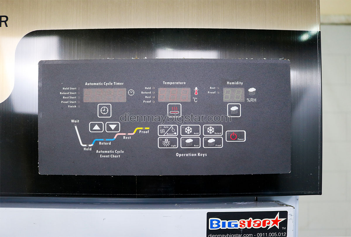 tu u bot lanh 18 khay FPD 18 1.3