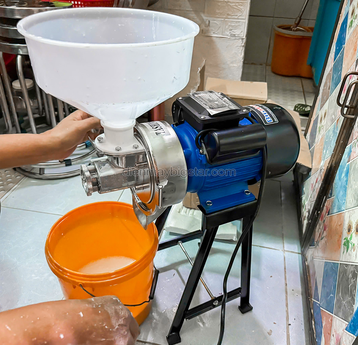 Máy xay bột nước 6SM-140 đầu inox 22 may xay bot nuoc feedback 3