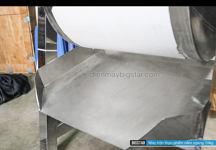Máy trộn thực phẩm nằm ngang 10kg 27 May tron thuc pham nam ngang 10kg 6 1