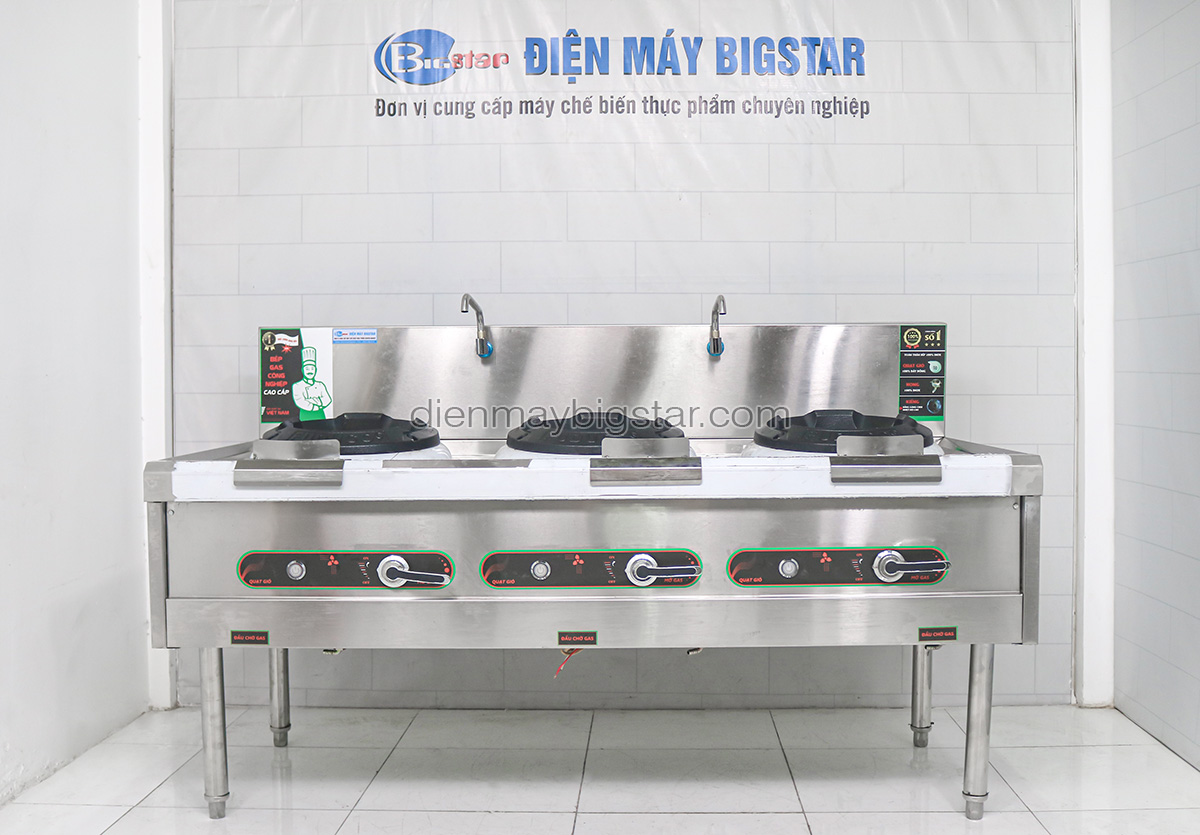 bep a 3 hong co quat thoi khong bau nuoc 1 1