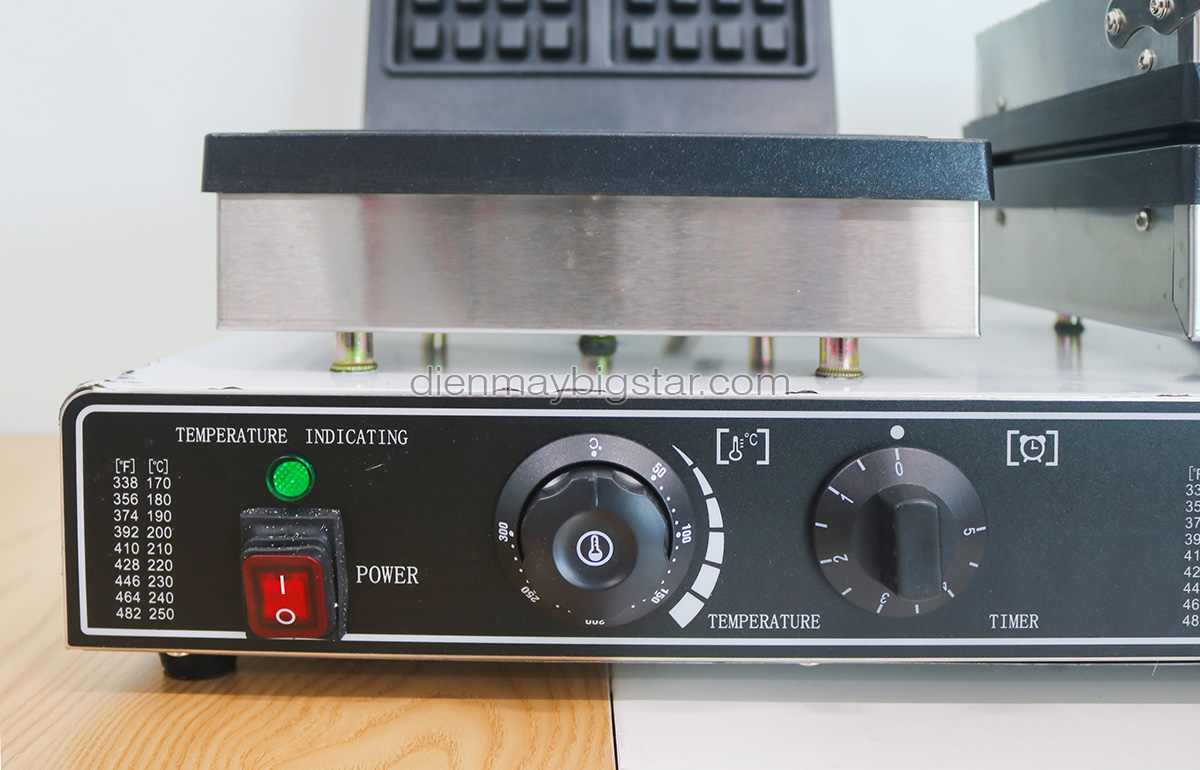 May lam banh waffle vuong doi FL630 2