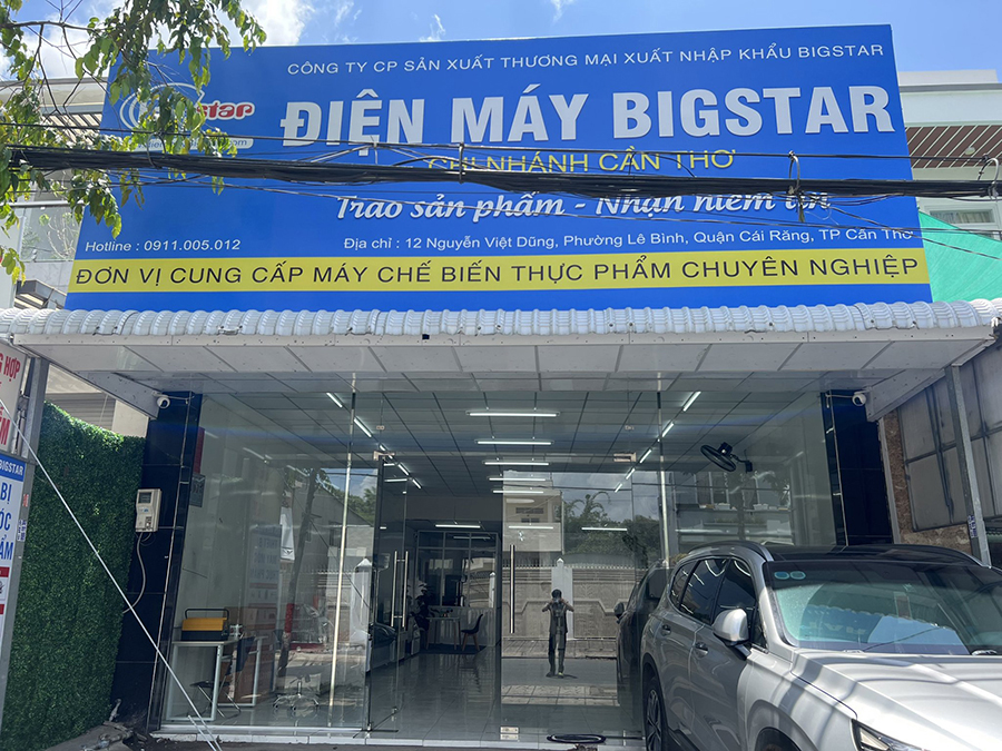 Sinh viên trường Trung cấp Việt Úc trực tiếp tham quan thực tế sản phẩm tại Điện máy BigStar 11 dien may bigstar can tho