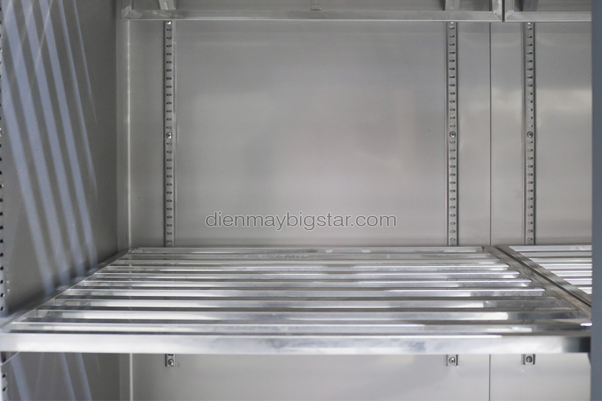 3 mẫu tủ đông 4 cánh được sử dụng nhiều nhất tại các hệ thống bếp ăn 6 Tu dong 4 canh quat lanh 1m2 6