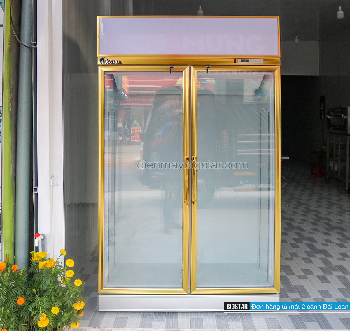 don hang tu mat 2 canh dai loan