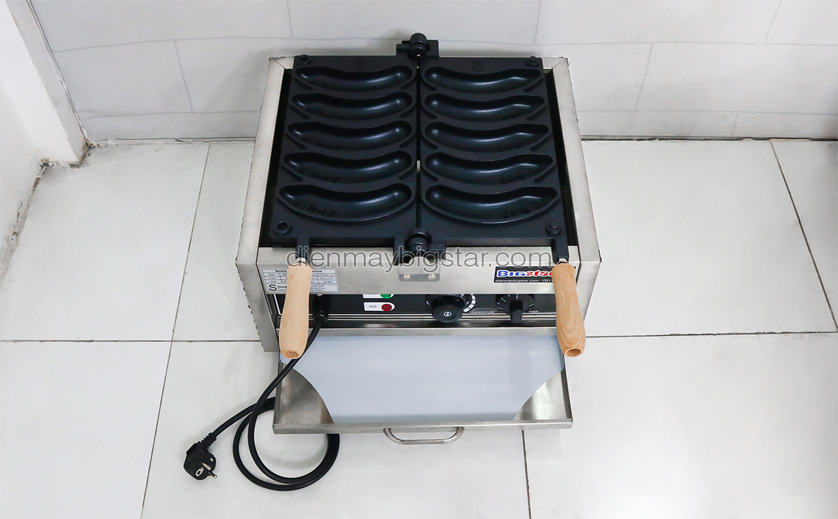 may nuong banh tu dong hinh trai chuoi 1.4