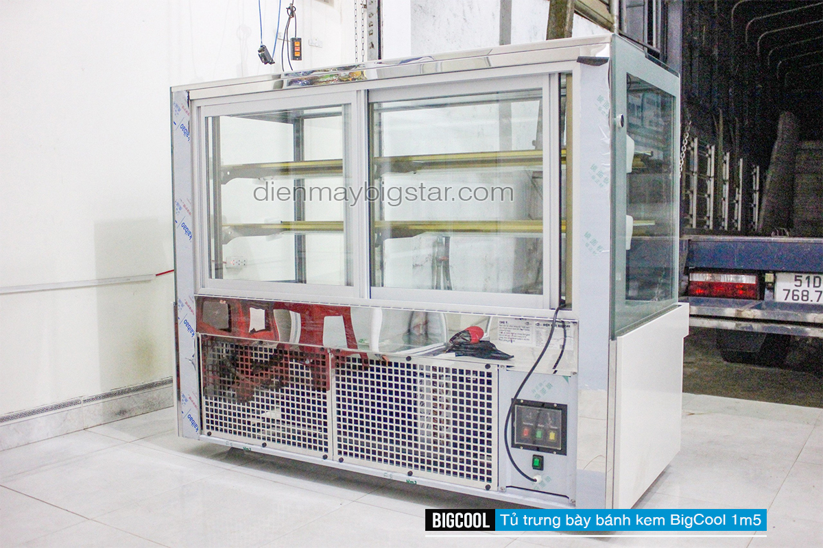 tu trung bay kem bigcool 1m5 2