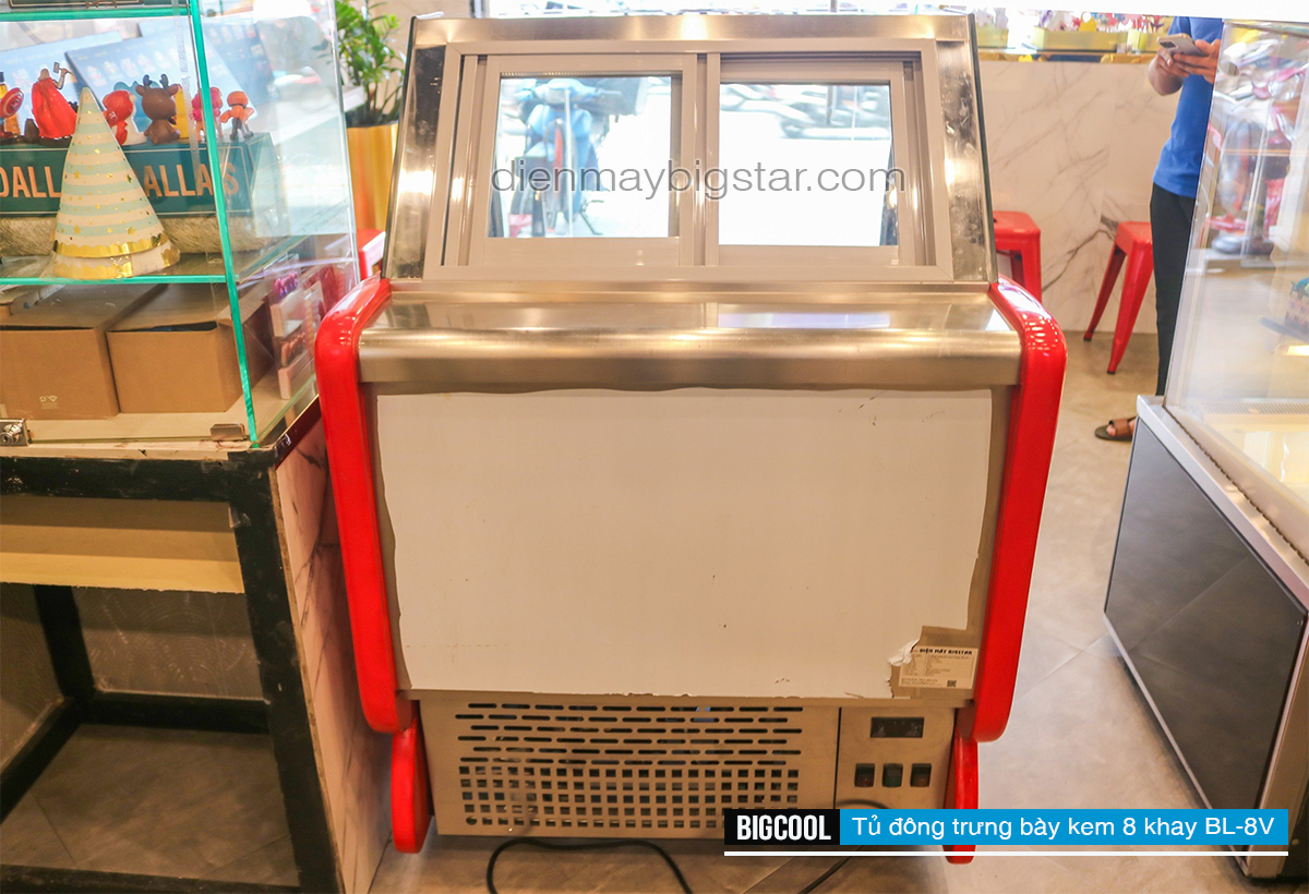 tu dong trung bay kem 8 khay BL 8V 4