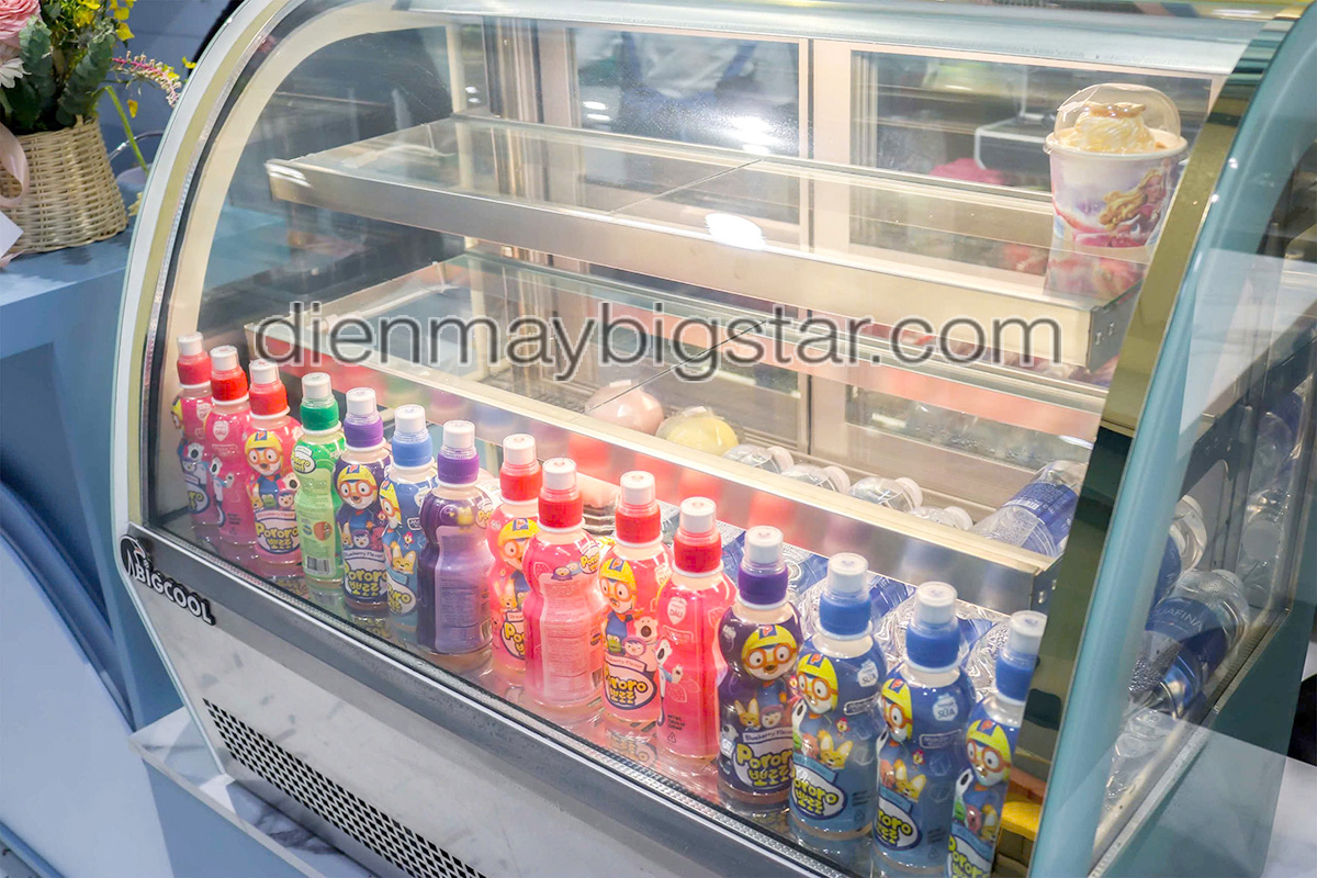 don hang tu banh kem de ban kinh cong PC 900F tai go vap 1