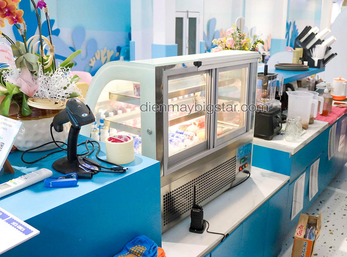 don hang tu banh kem de ban kinh cong PC 900F tai go vap 3