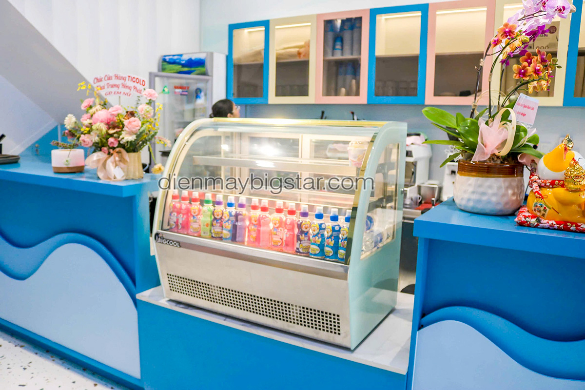 don hang tu banh kem de ban kinh cong PC 900F tai go vap 5