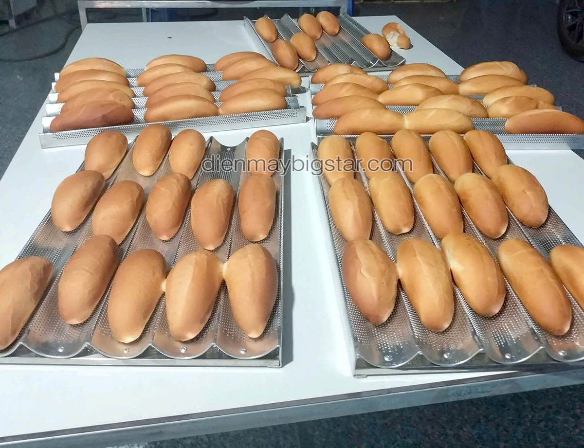 don hang day chuyen lam banh mi giao tai ca mau