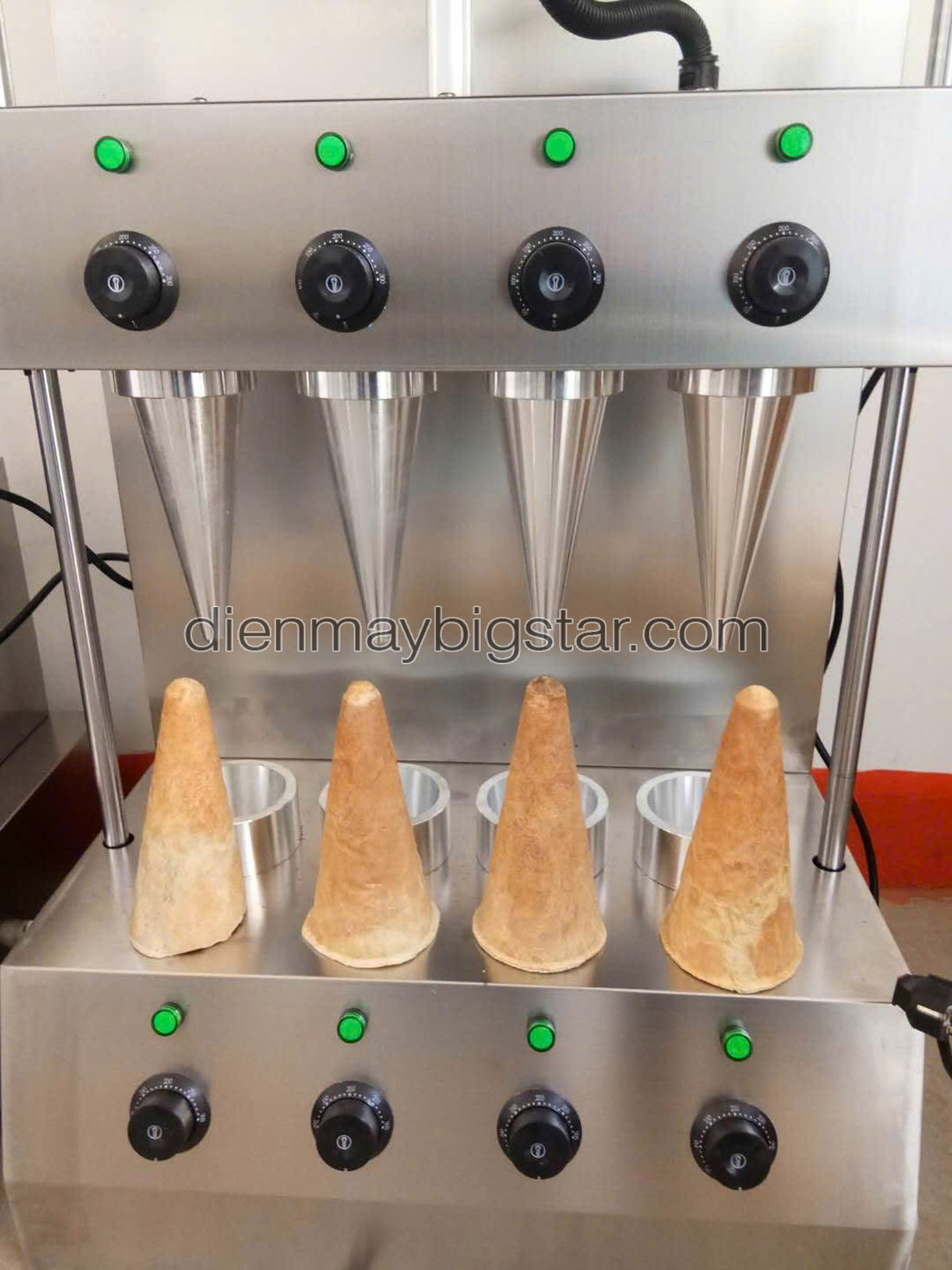 Máy làm pizza ốc quế PQ-B4