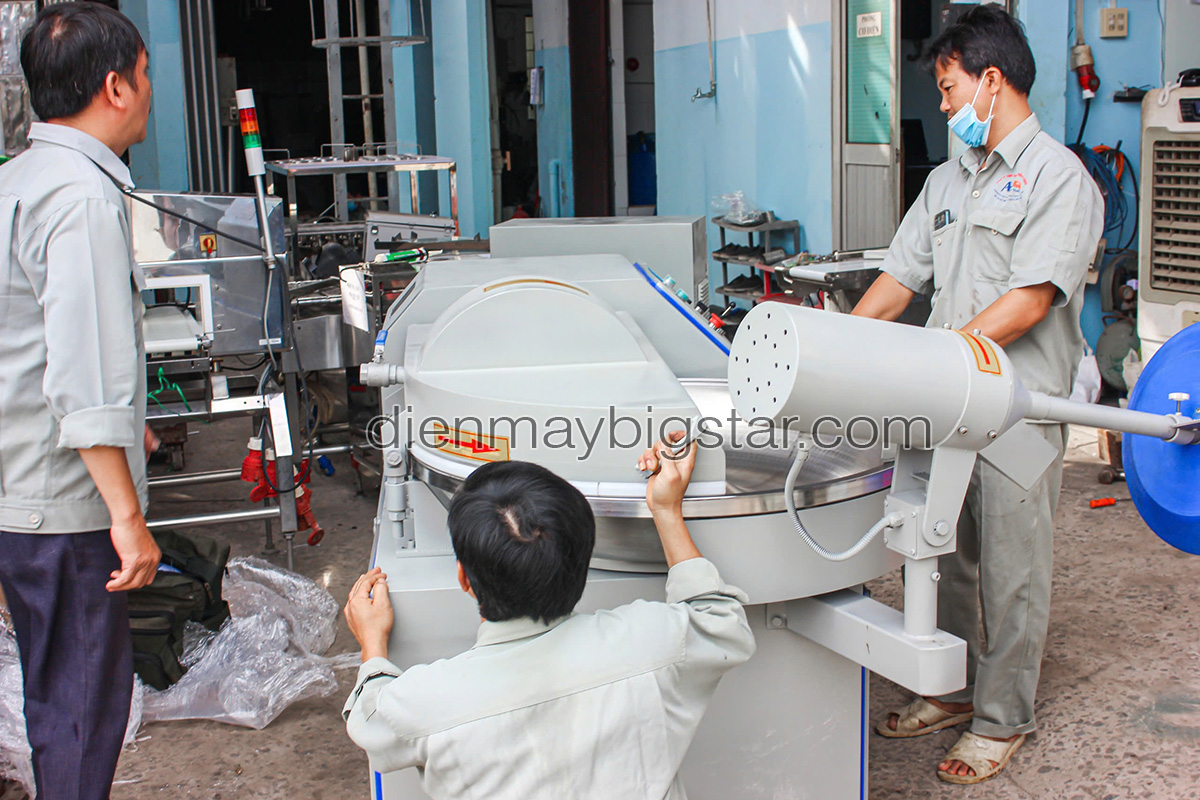 don hang may bam thit bzj 80 giao tai tinh tien giang 1