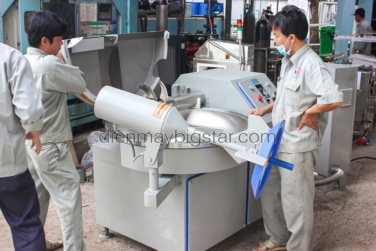 don hang may bam thit bzj 80 giao tai tinh tien giang 2