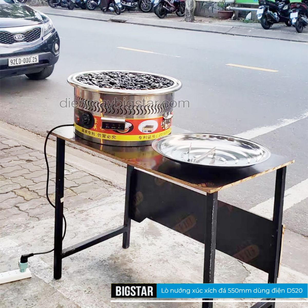 Lò nướng xúc xích đá 550mm dùng điện D520 9 Lò nướng xúc xích đá 550mm dùng điện D520