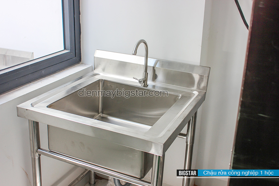 thiết bị máy móc cho bếp nhà hàng