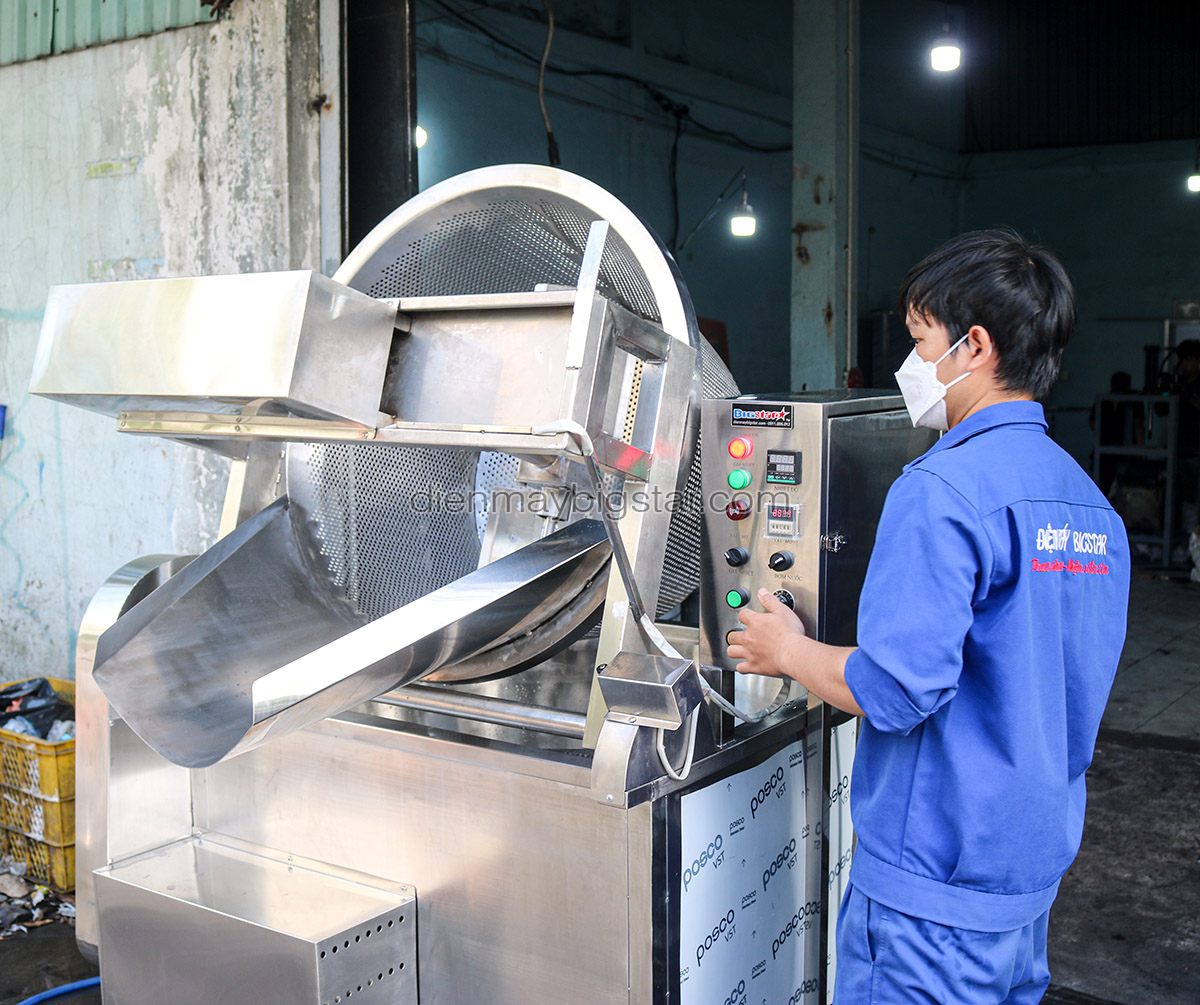 Máy chiên tự động có cánh đảo BFC-800
