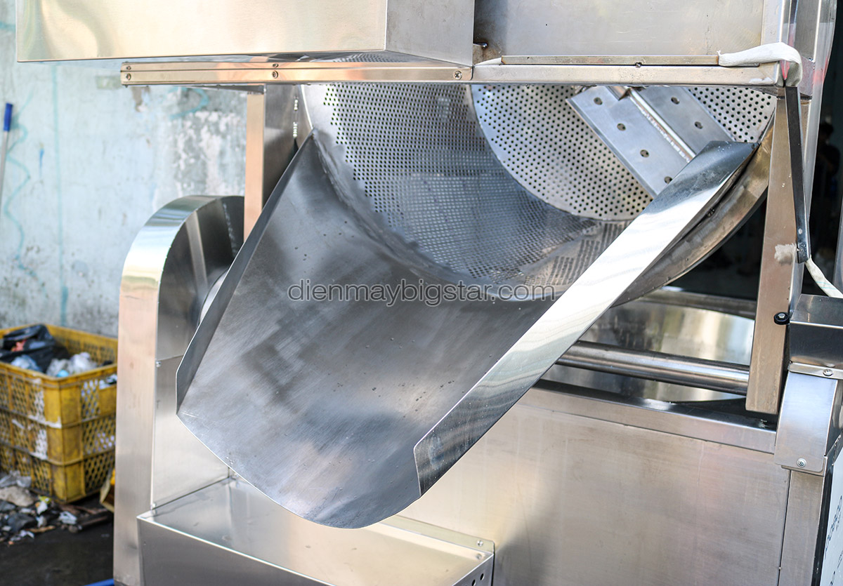 máy chiên tự động có cánh đảo BFC-1300