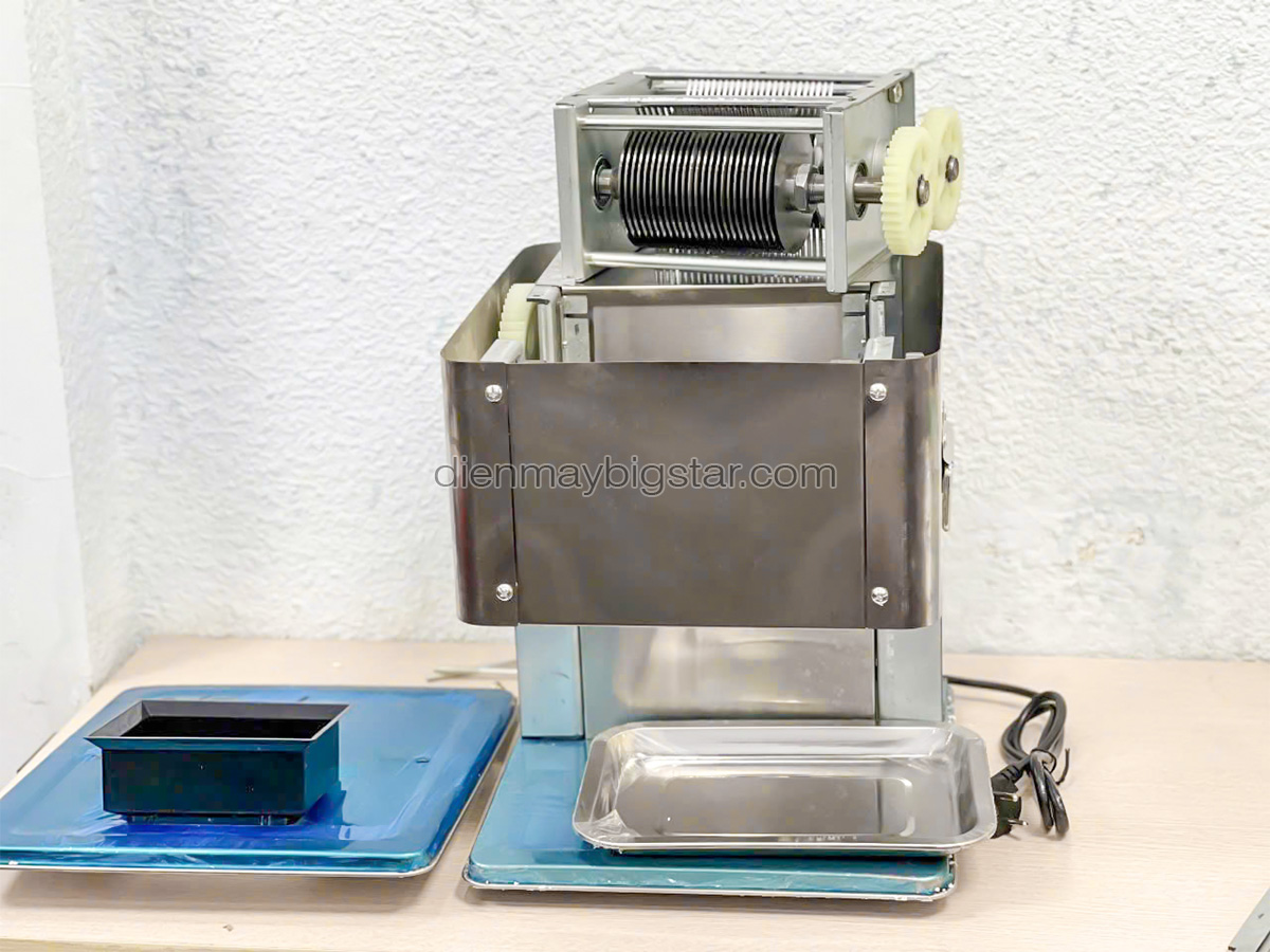 máy thái thịt tươi sống