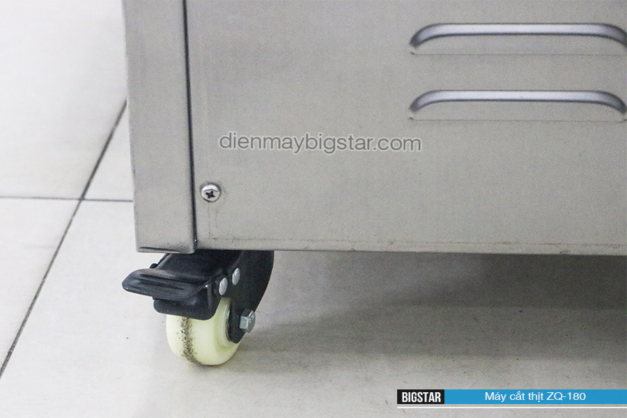 máy cắt thịt chín