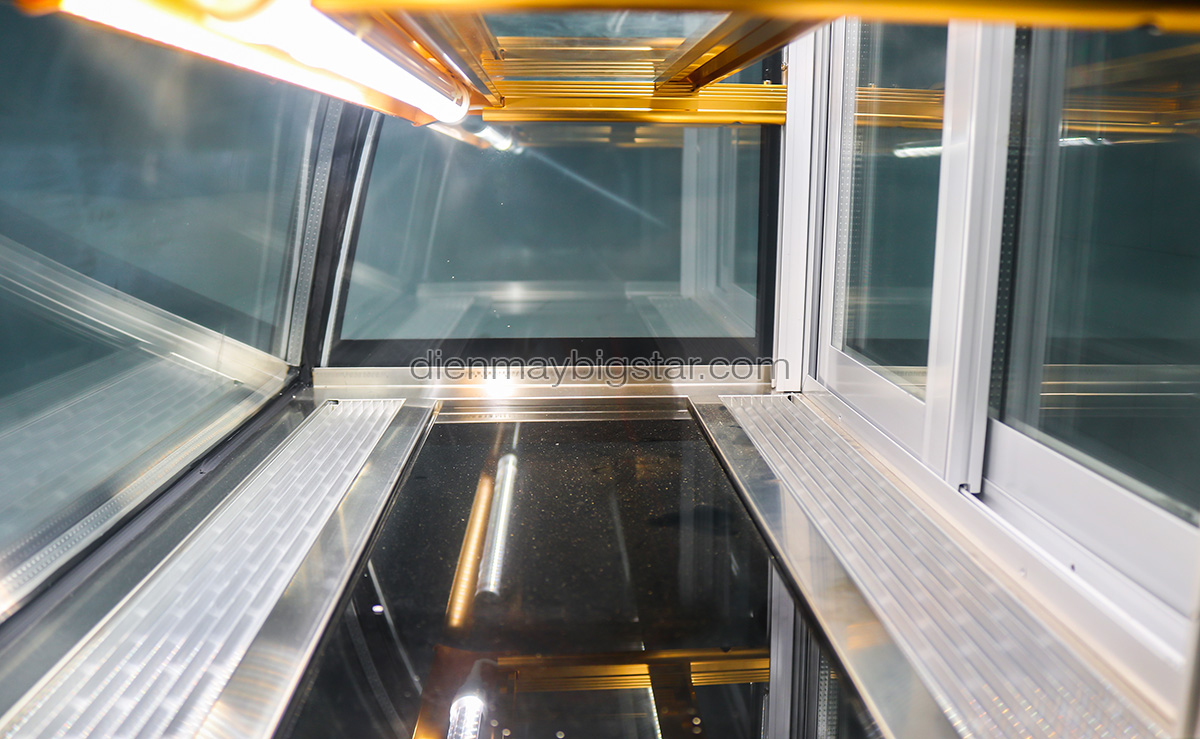 tu banh kem 700mm 6