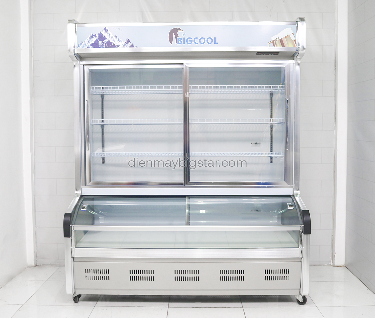 tủ đông trưng bày mặt kính