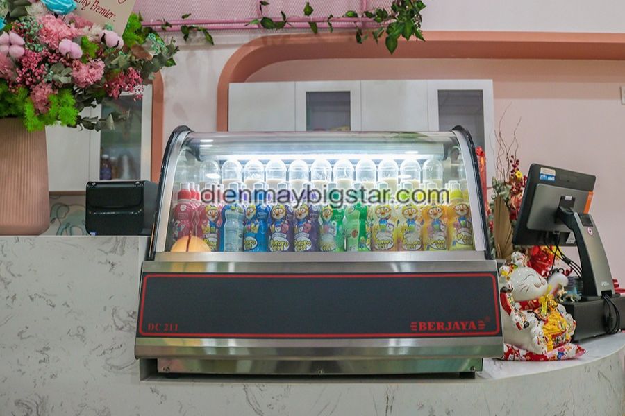 tu mat trung bay kinh cong berjaya dc 211