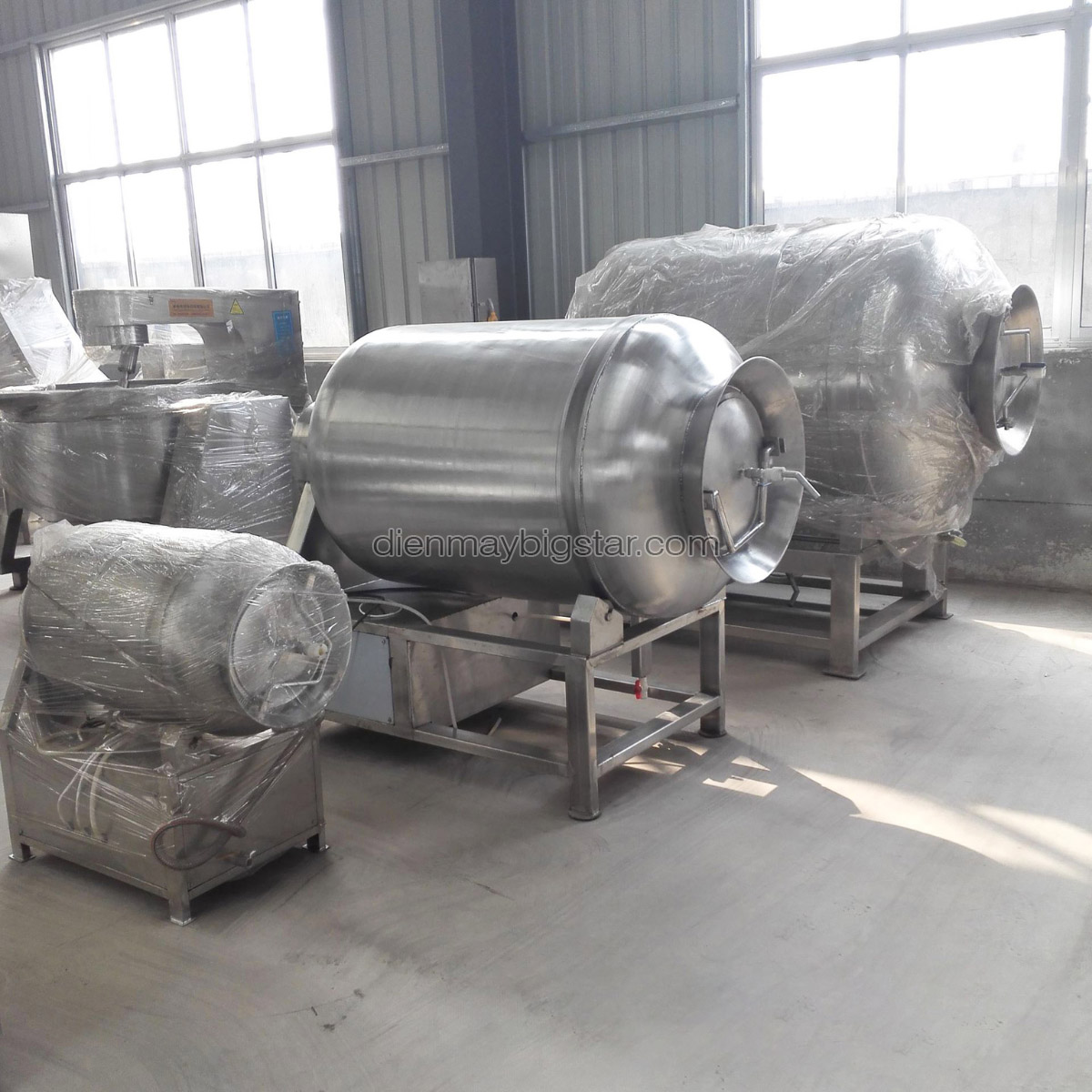 may tron uop thit chan khong tu dong 600l vmt 600l 5
