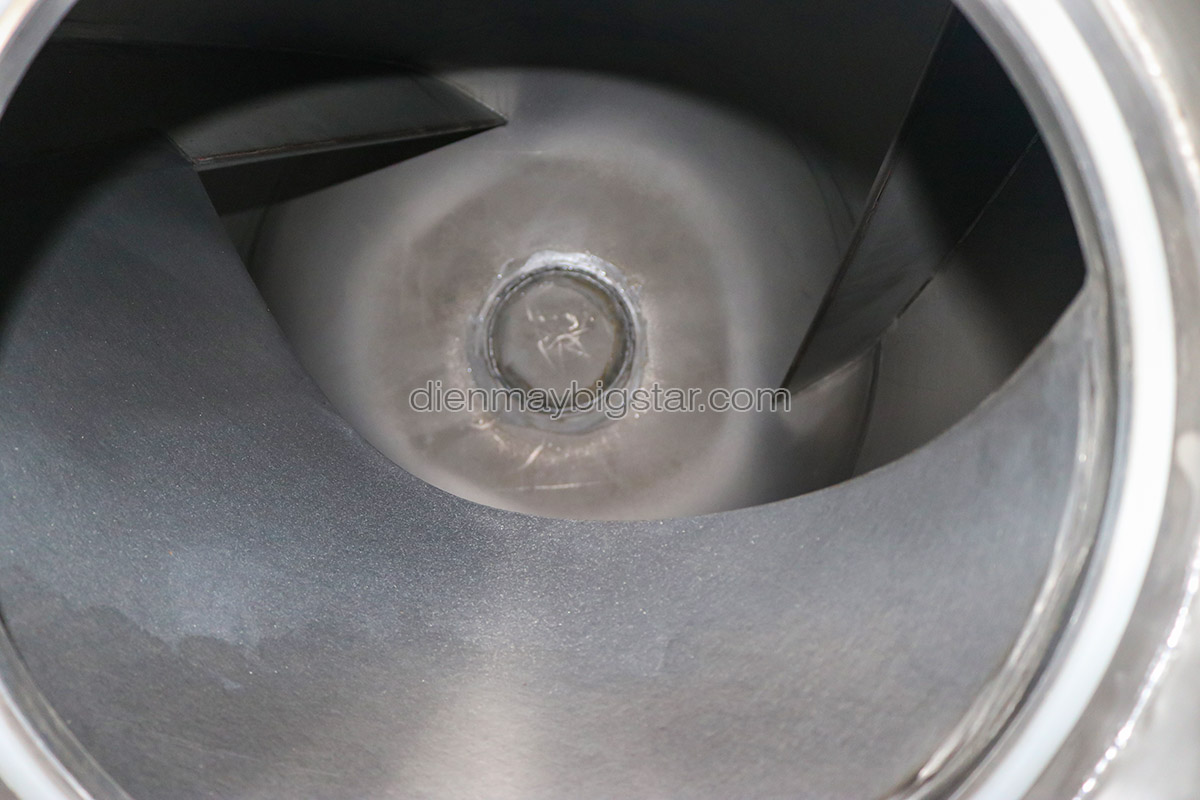 Máy trộn ướp thịt chân không tự động 600L VMT-600L 20 may tron uop thit chan khong tu dong tr 7