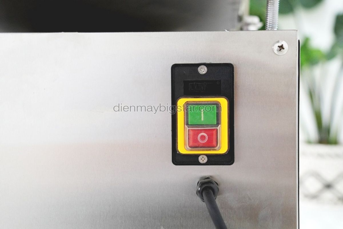 may lot vo trung cut tu dong 2 truc 7