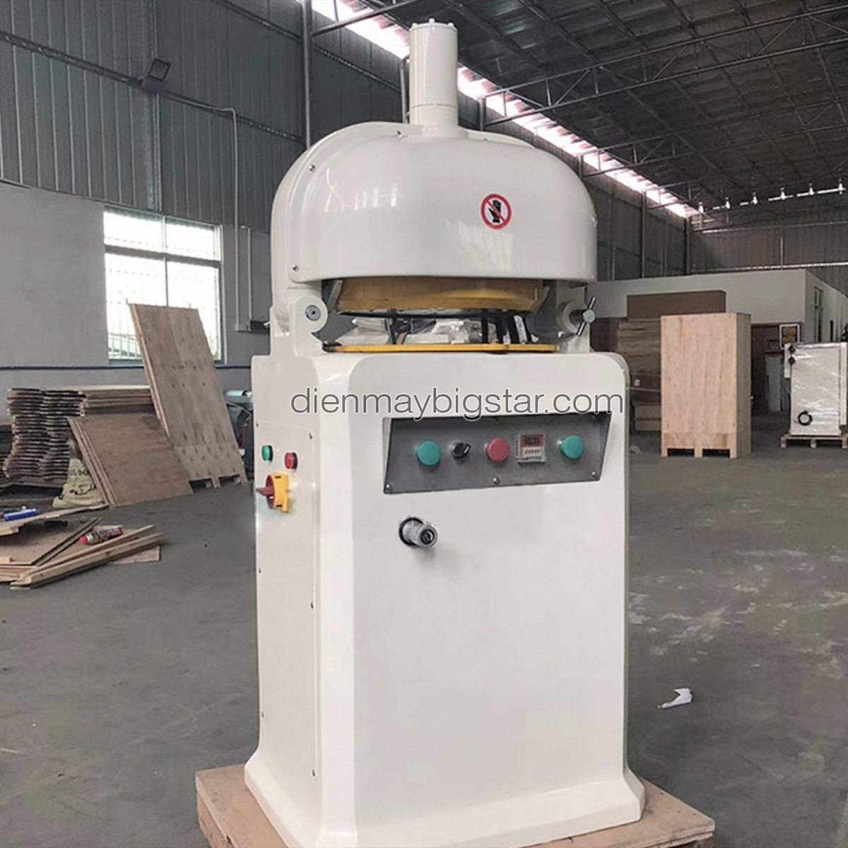Máy chia bột và vê bột tự động 13 may chia bot va ve bot tu dong 4