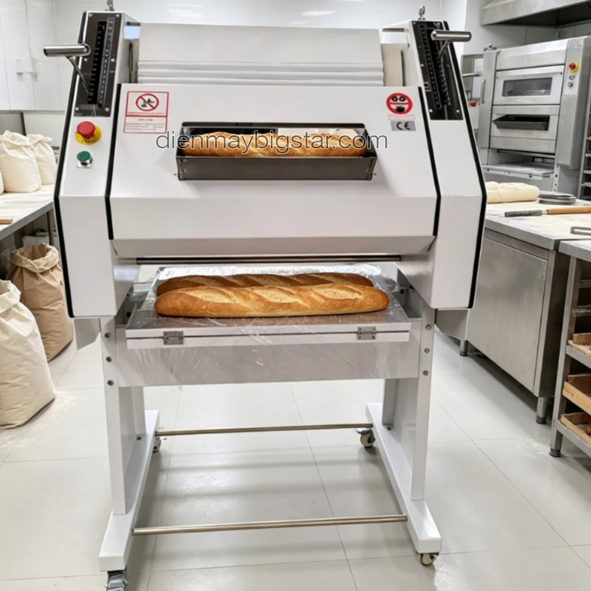 may tao hinh banh mi cay Baguette 2