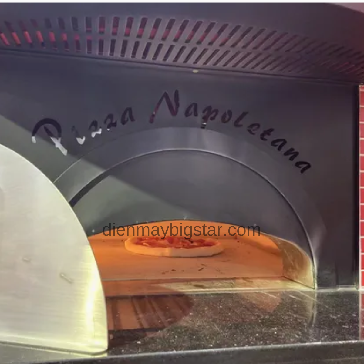 Lo-nuong-banh-pizza-dien-Napoli-4