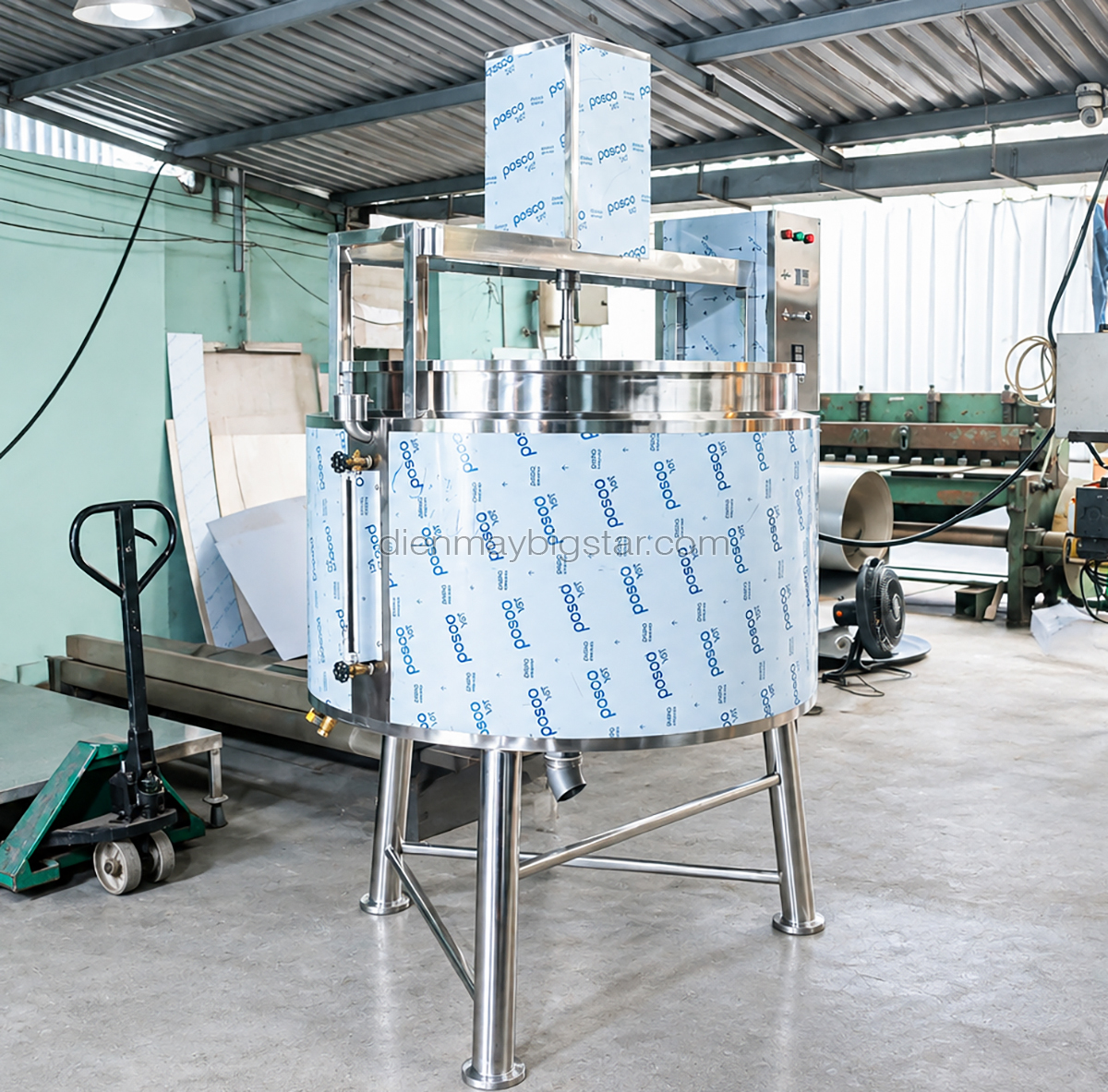 Nồi nấu có cánh khuấy 3 lớp 900L 13 noi nau canh khuay 900L 5