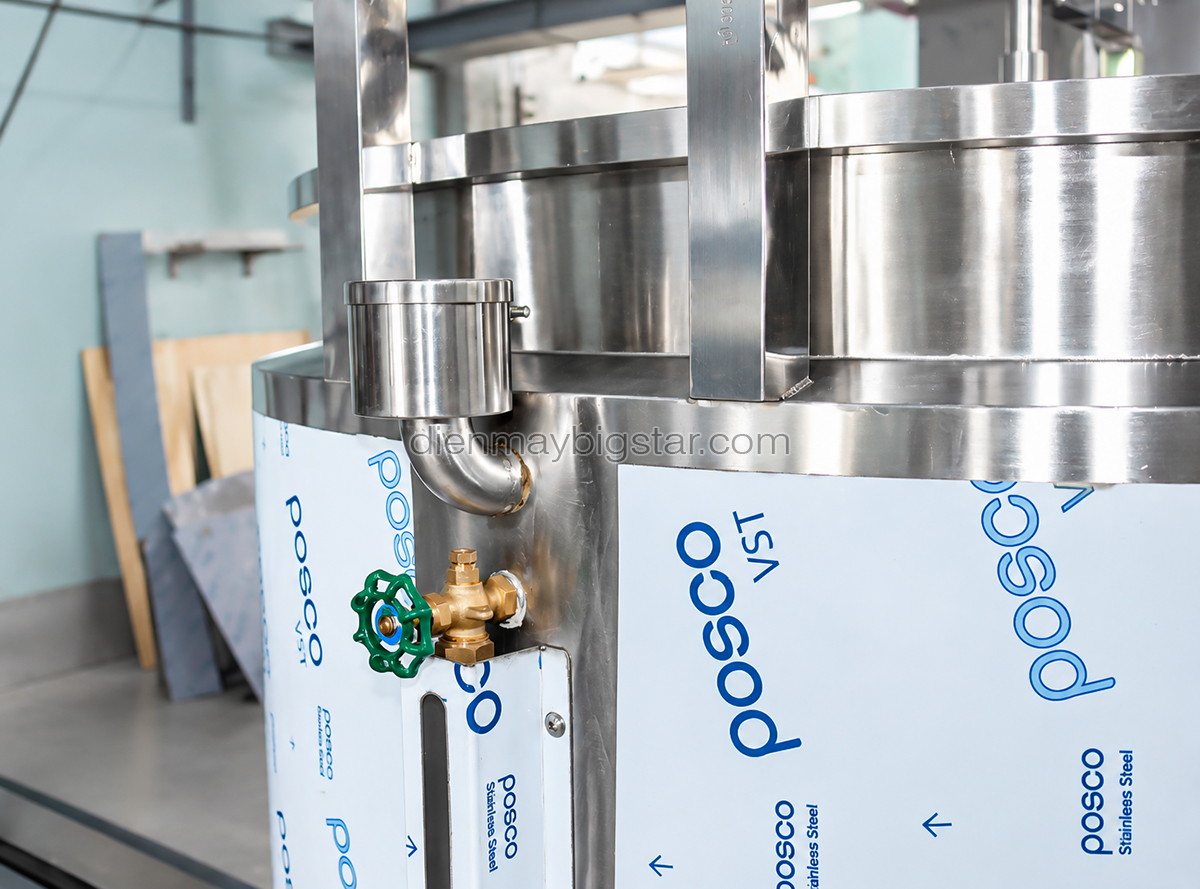 Nồi nấu có cánh khuấy 3 lớp 900L 17 noi nau canh khuay 900L 8